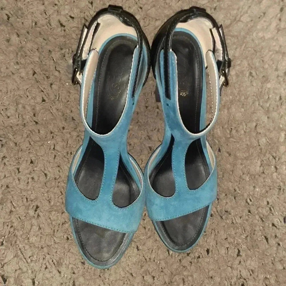 TOD'S-Blue Suede/Black Leather-T-Strap Platform Sandals-Sz 38A-Near Mint - Picture 7 of 8
